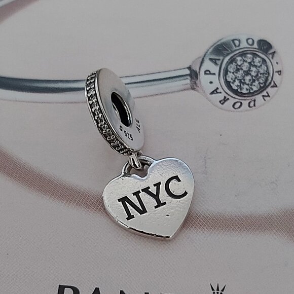 USED Pandora NYC Cityspace, New York City Liberty Heart Pendant charm - Picture 4 of 7